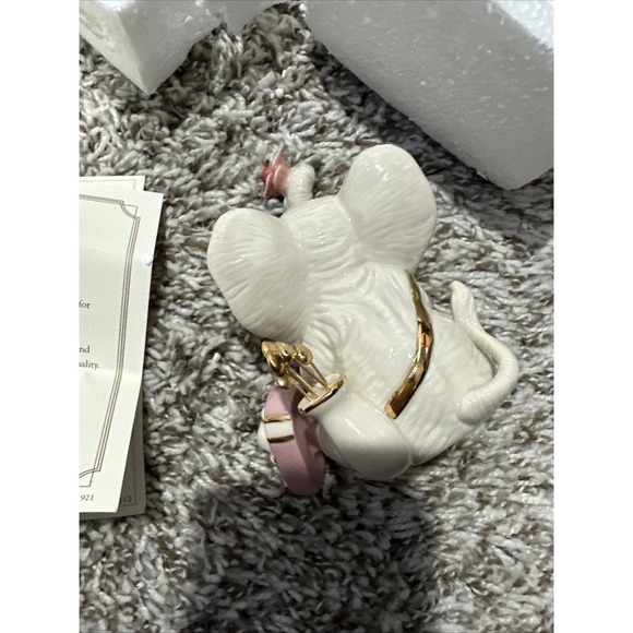 SOLD Lenox Tons of Love Elephant Figurine Made In China 24K Gold Accents - Picture 6 of 8